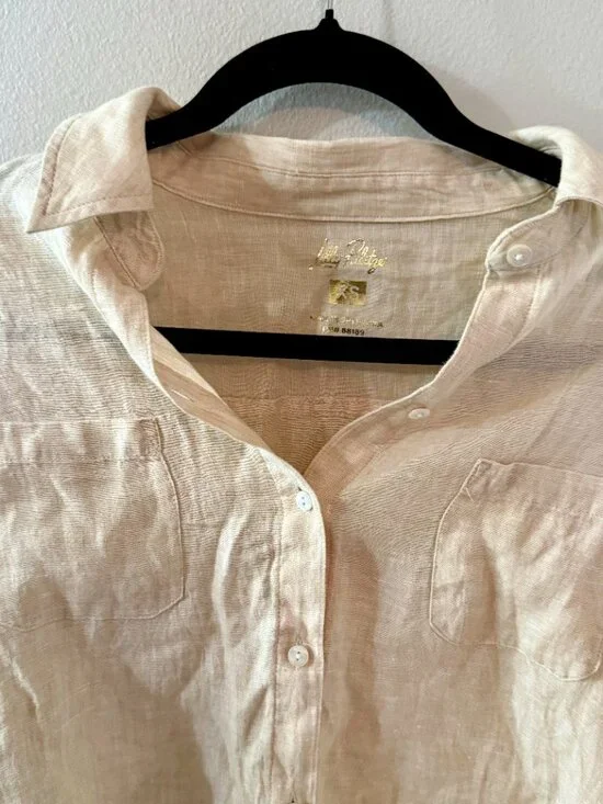 NWT! Lilly Pulitzer Sea View Button Down, Sand Bar X Resort White, Size XS - Picture 7 of 9